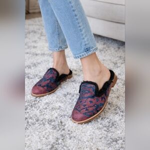 NEW Free People US 6 / Euro 36 Fur Butterfly Brocade Mules